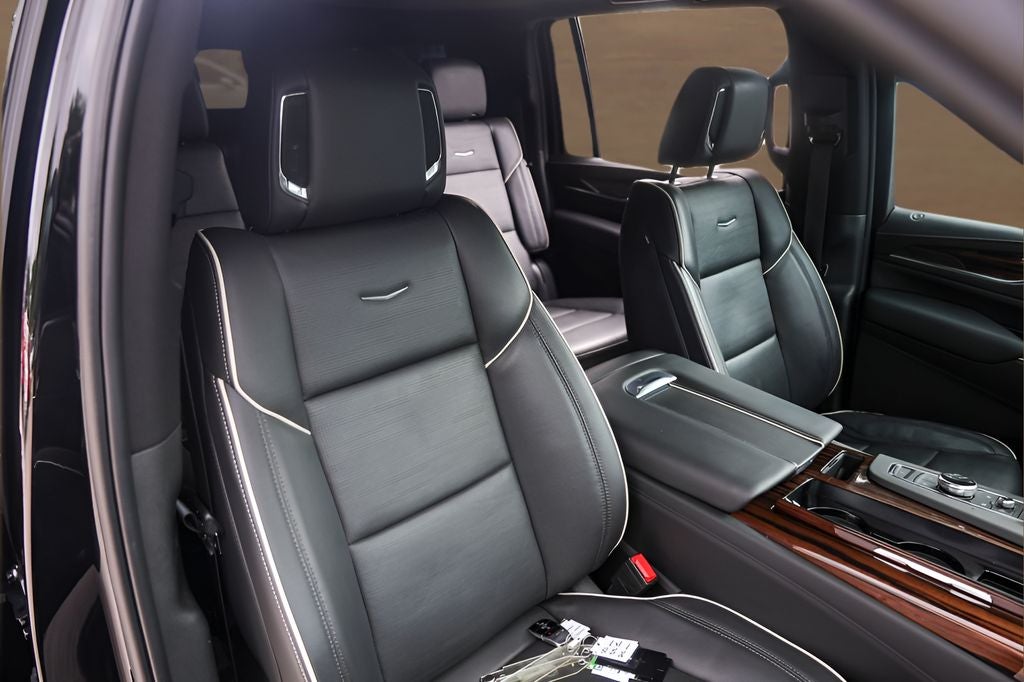 2022 Cadillac Escalade ESV Premium