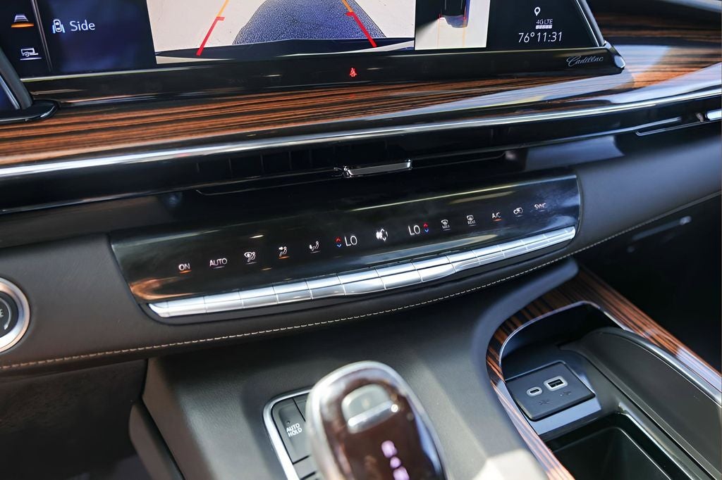 2024 Cadillac Escalade ESV Premium