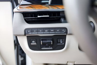 2024 Cadillac Escalade ESV Premium Luxury Platinum