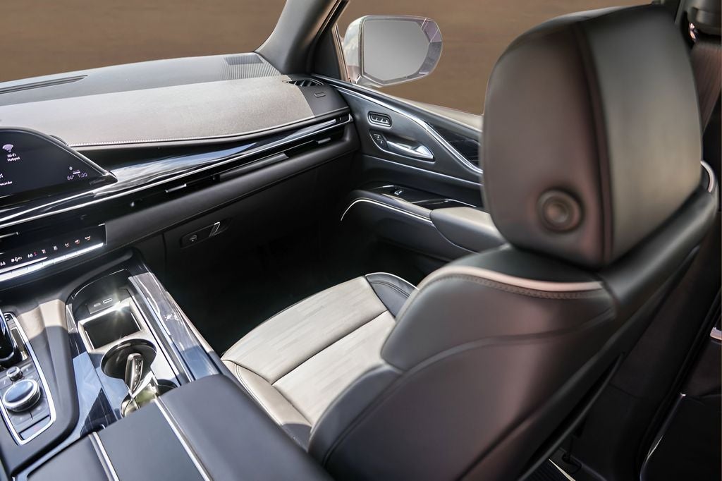 2024 Cadillac Escalade ESV Sport