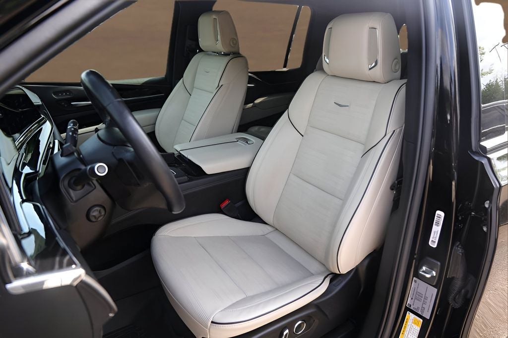 2023 Cadillac Escalade ESV Sport