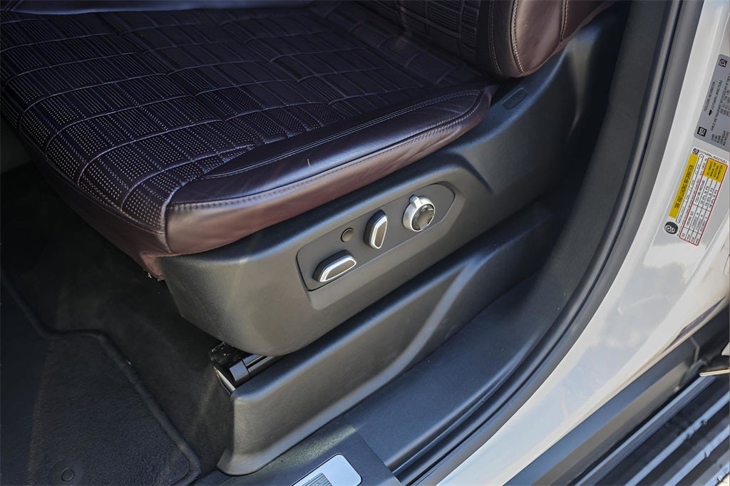 2024 Cadillac Escalade ESV Sport Platinum