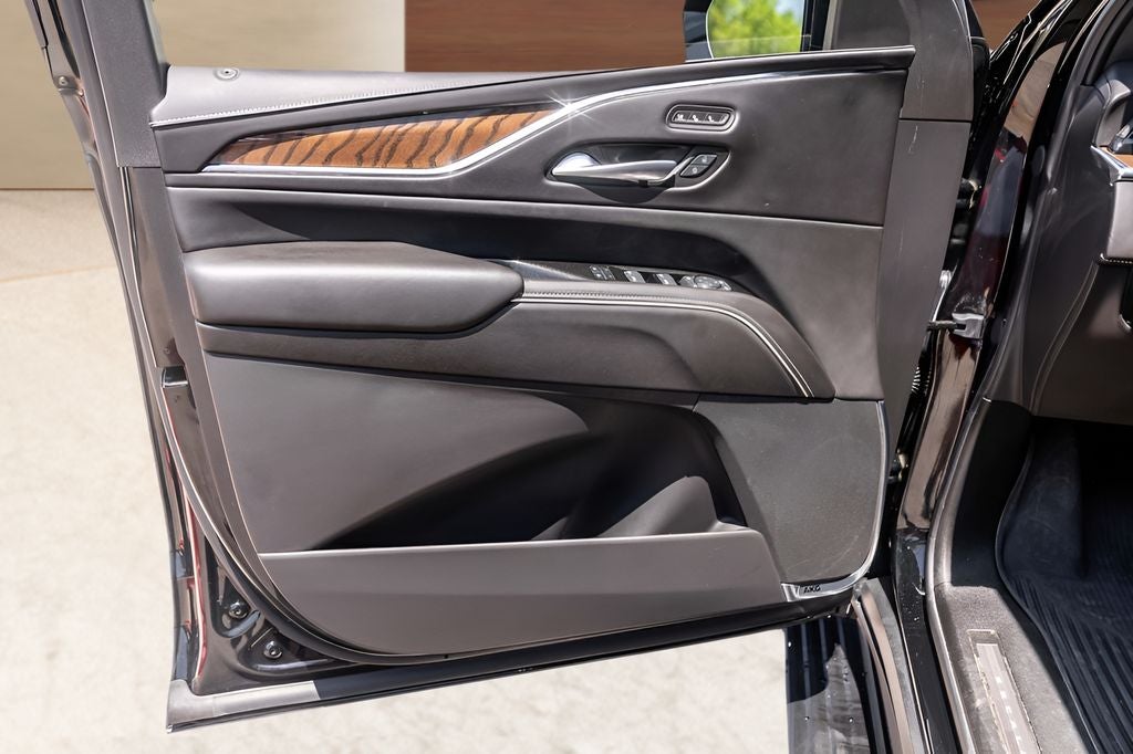 2024 Cadillac Escalade ESV Sport Platinum