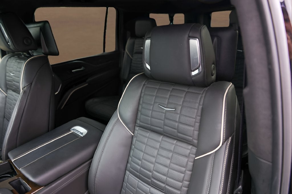 2024 Cadillac Escalade ESV Sport Platinum