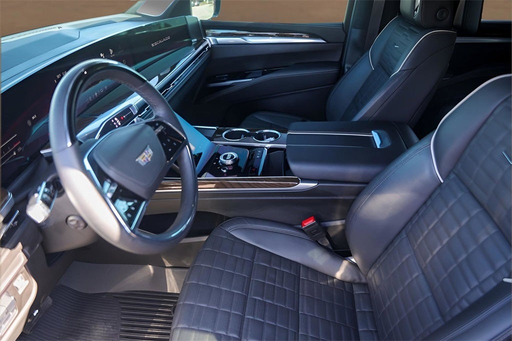 2025 Cadillac Escalade Sport Platinum