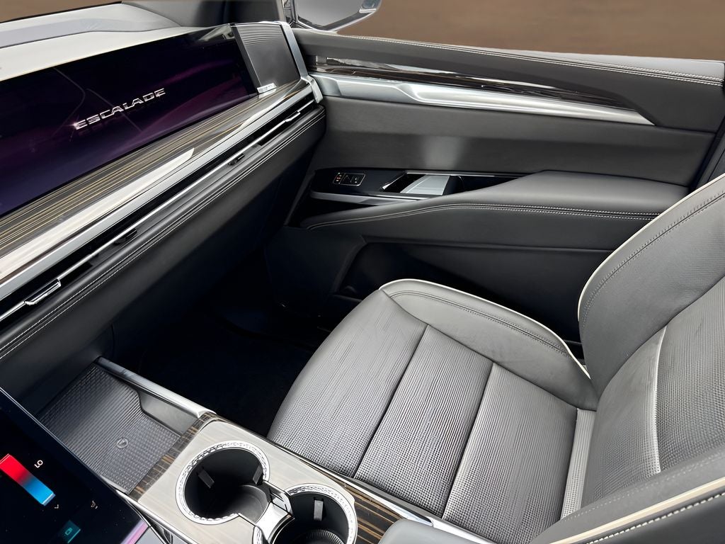 2025 Cadillac Escalade Premium Luxury