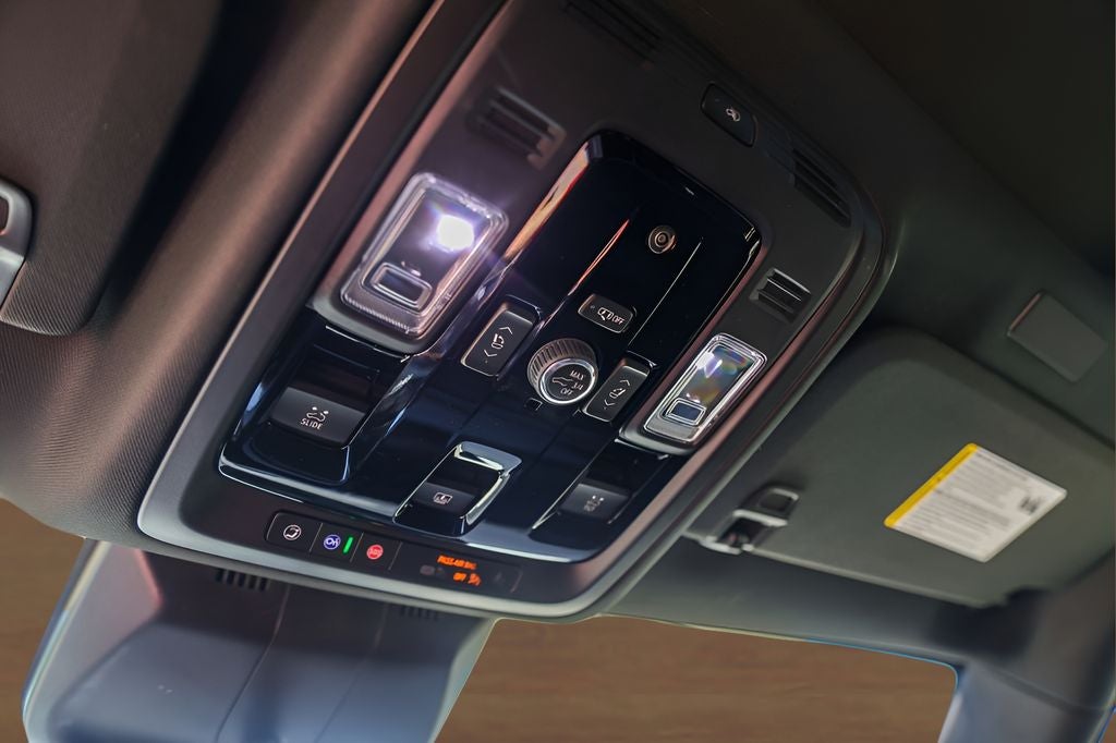 2025 Cadillac Escalade Sport