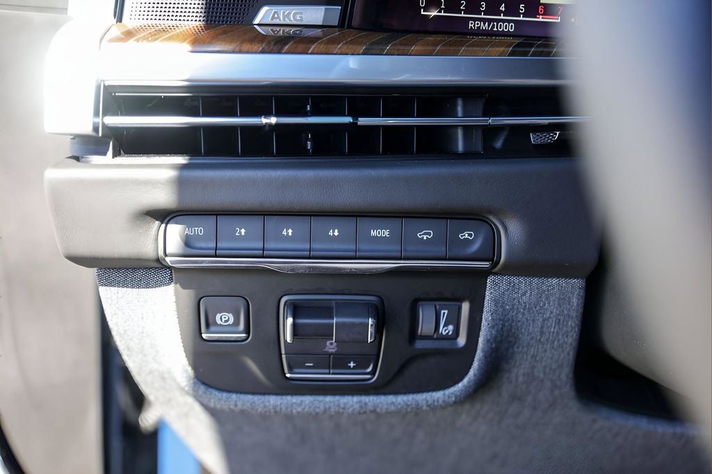 2025 Cadillac Escalade Sport Platinum