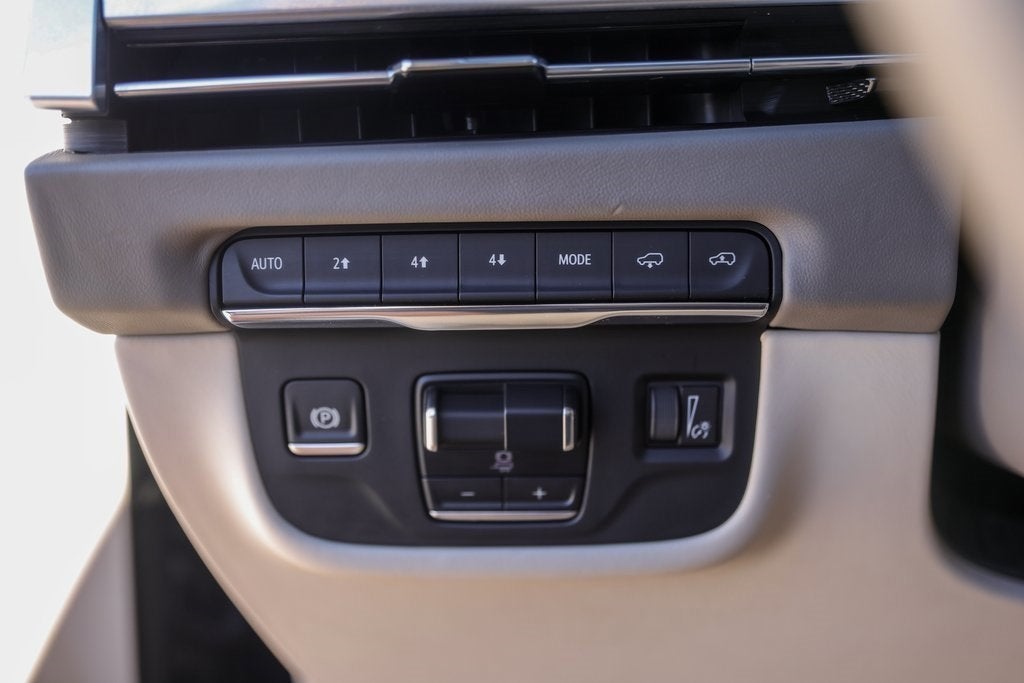 2025 Cadillac Escalade Sport Platinum