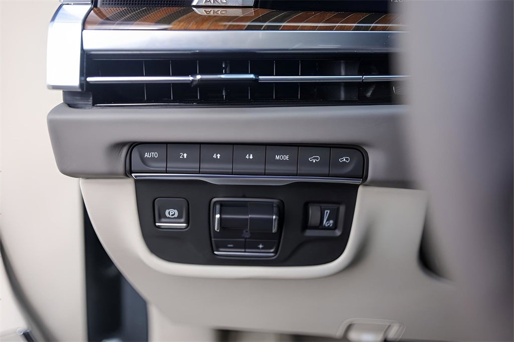 2025 Cadillac Escalade Sport Platinum