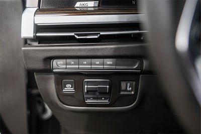 2025 Cadillac Escalade ESV Premium