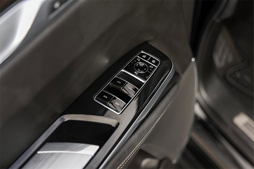 2025 Cadillac Escalade ESV Premium