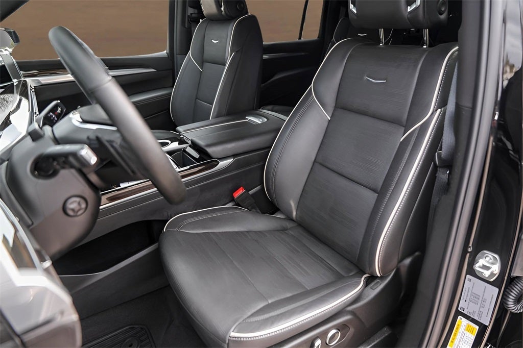 2025 Cadillac Escalade ESV Premium