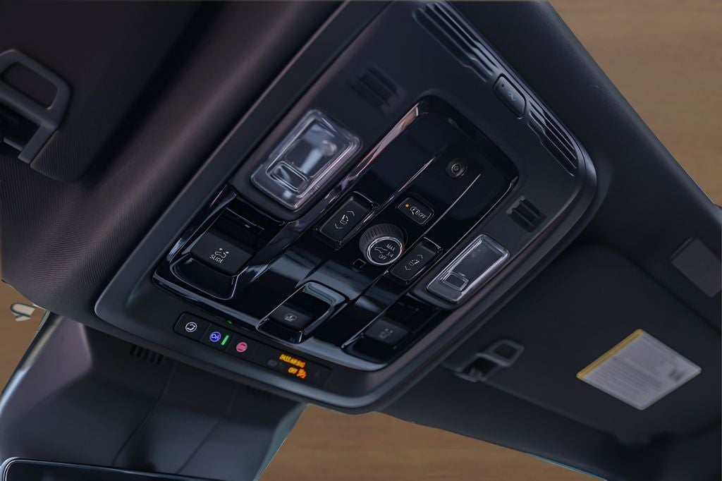 2025 Cadillac Escalade ESV Premium