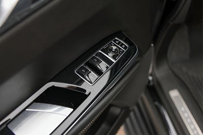 2025 Cadillac Escalade ESV Premium