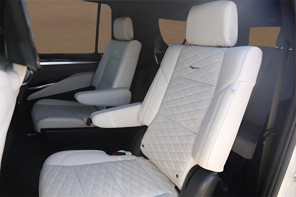 2025 Cadillac Escalade ESV Premium Luxury Platinum