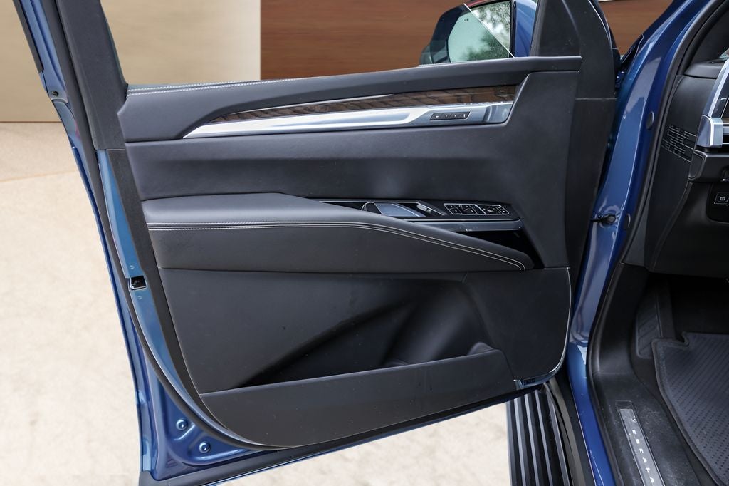 2026 Cadillac Escalade ESV Platinum Edition