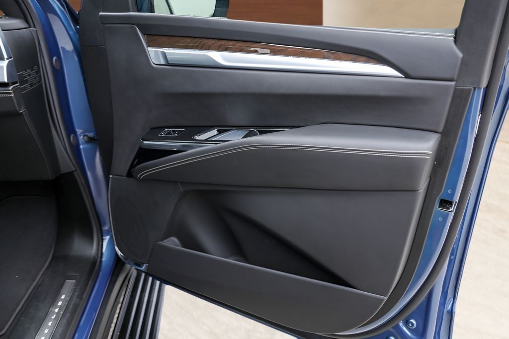 2026 Cadillac Escalade ESV Platinum Edition