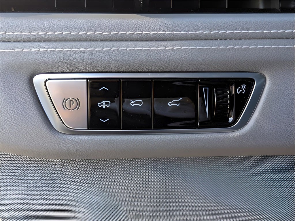 2025 Cadillac ESCALADE IQ Sport 1