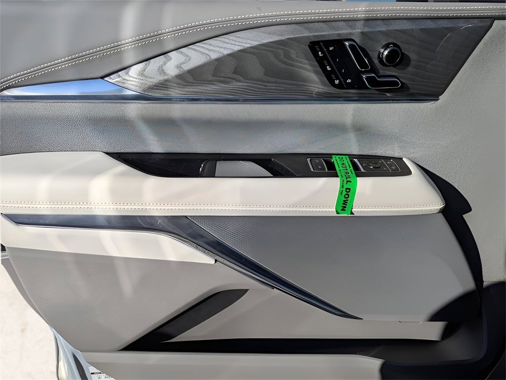 2025 Cadillac ESCALADE IQ Sport 1