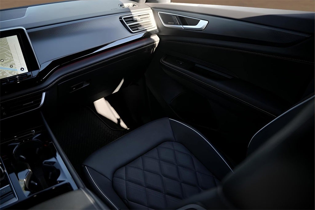 2024 Volkswagen Atlas Cross Sport 2.0T SEL Premium R-Line