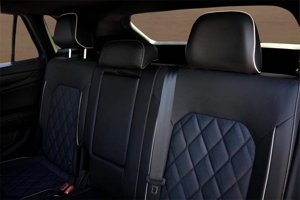 2024 Volkswagen Atlas Cross Sport 2.0T SEL Premium R-Line