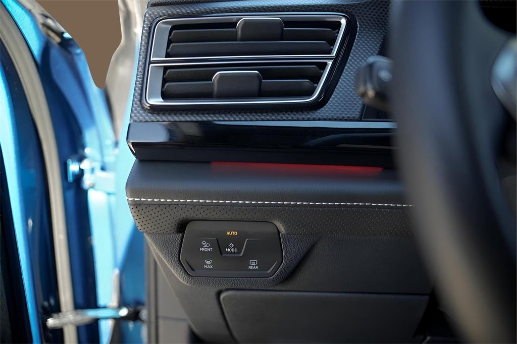 2024 Volkswagen Atlas Cross Sport 2.0T SEL Premium R-Line