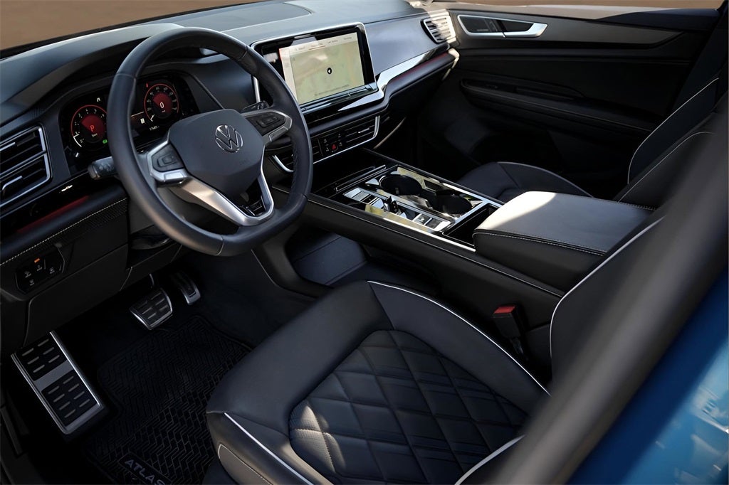 2024 Volkswagen Atlas Cross Sport 2.0T SEL Premium R-Line