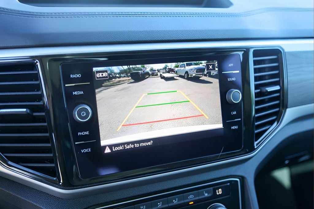 2023 Volkswagen Atlas 3.6L V6 SE w/Technology