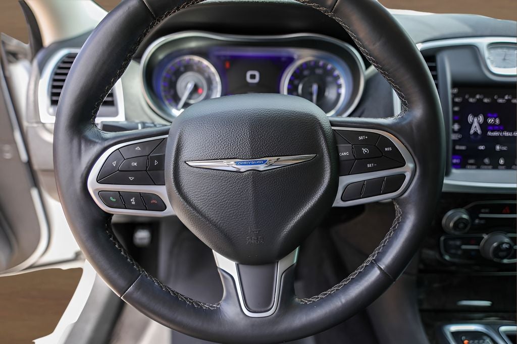2022 Chrysler 300 Touring