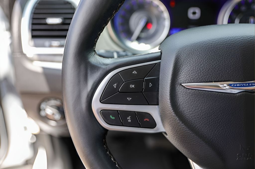 2022 Chrysler 300 Touring