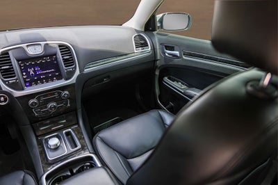 2022 Chrysler 300 Touring