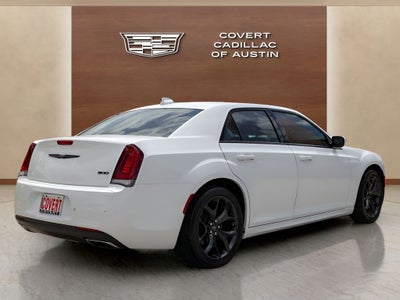 2022 Chrysler 300 Touring