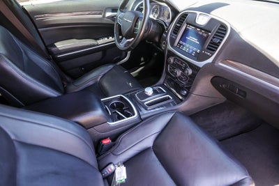 2022 Chrysler 300 Touring