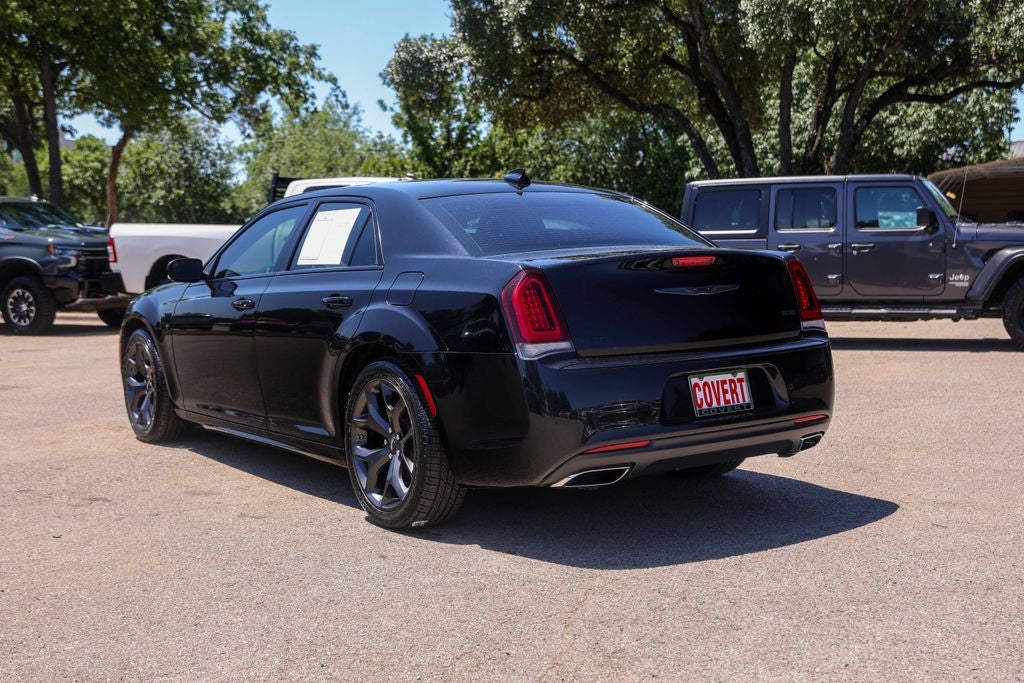 2022 Chrysler 300 Touring