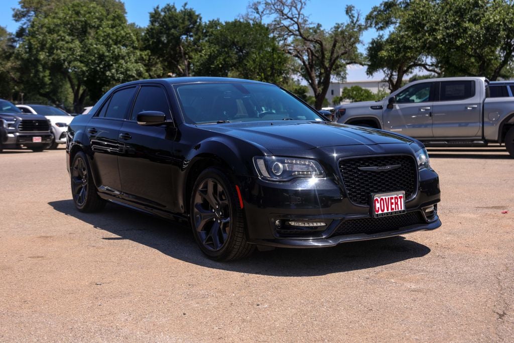 2022 Chrysler 300 Touring