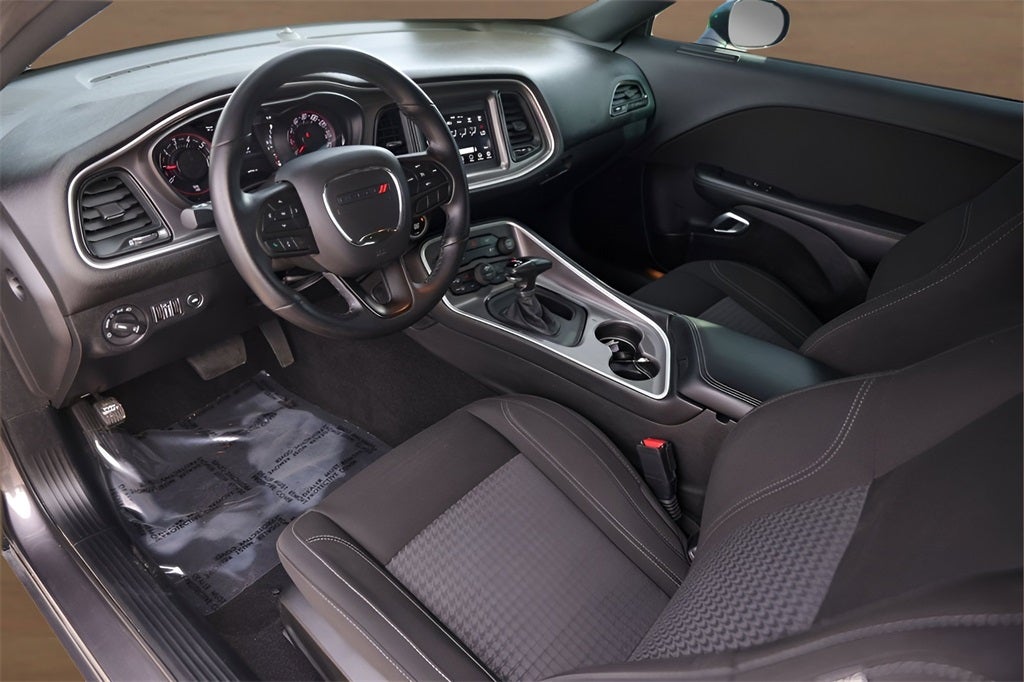 2022 Dodge Challenger SXT