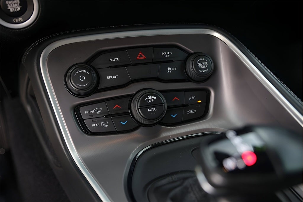 2022 Dodge Challenger SXT