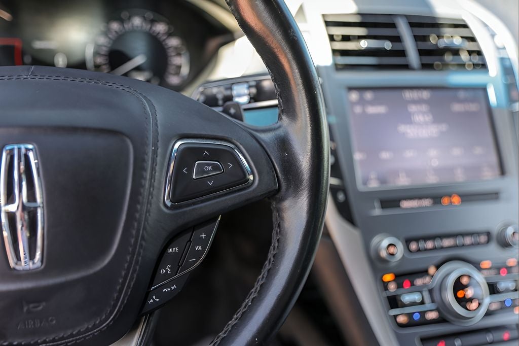2020 Lincoln MKZ Standard