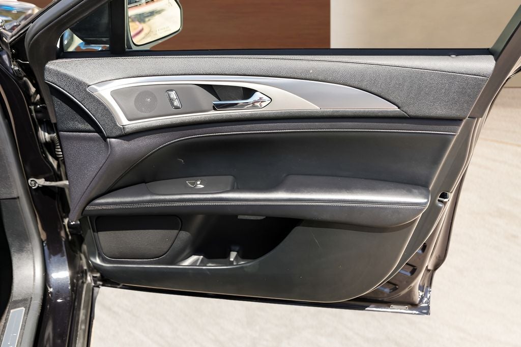 2020 Lincoln MKZ Standard