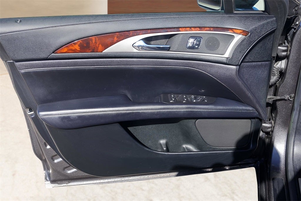 2017 Lincoln MKZ Select