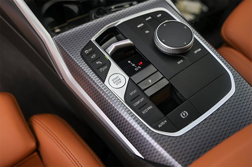 2025 BMW 3 Series 330i