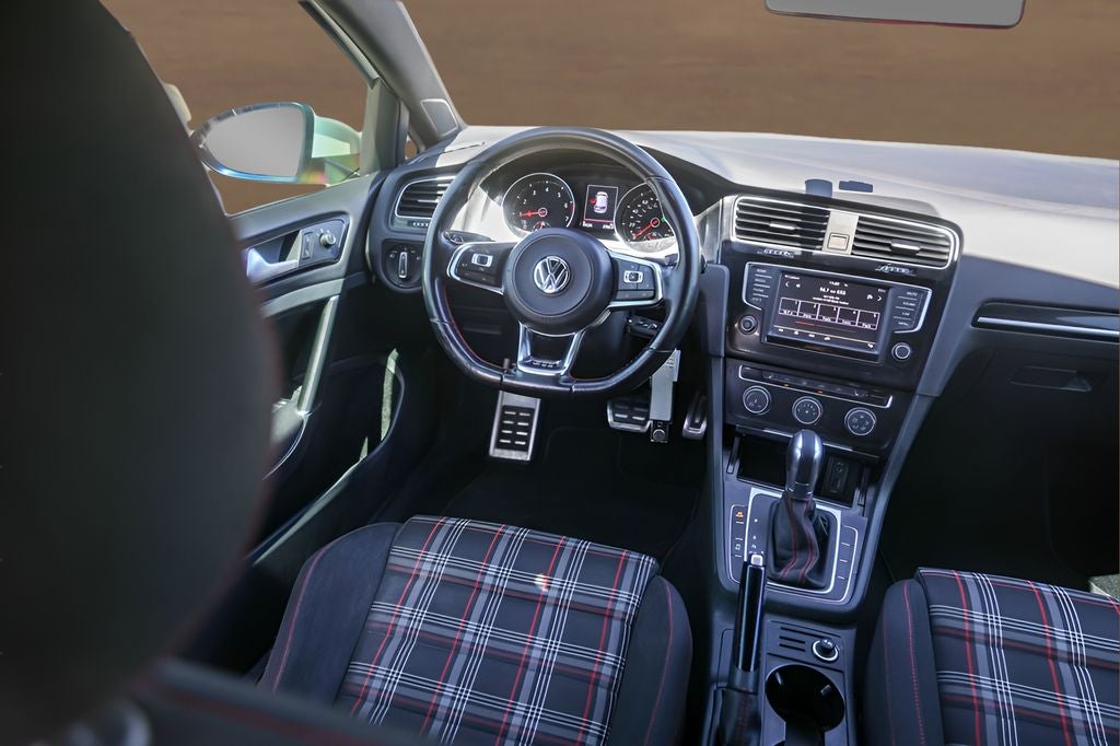 2017 Volkswagen Golf GTI S
