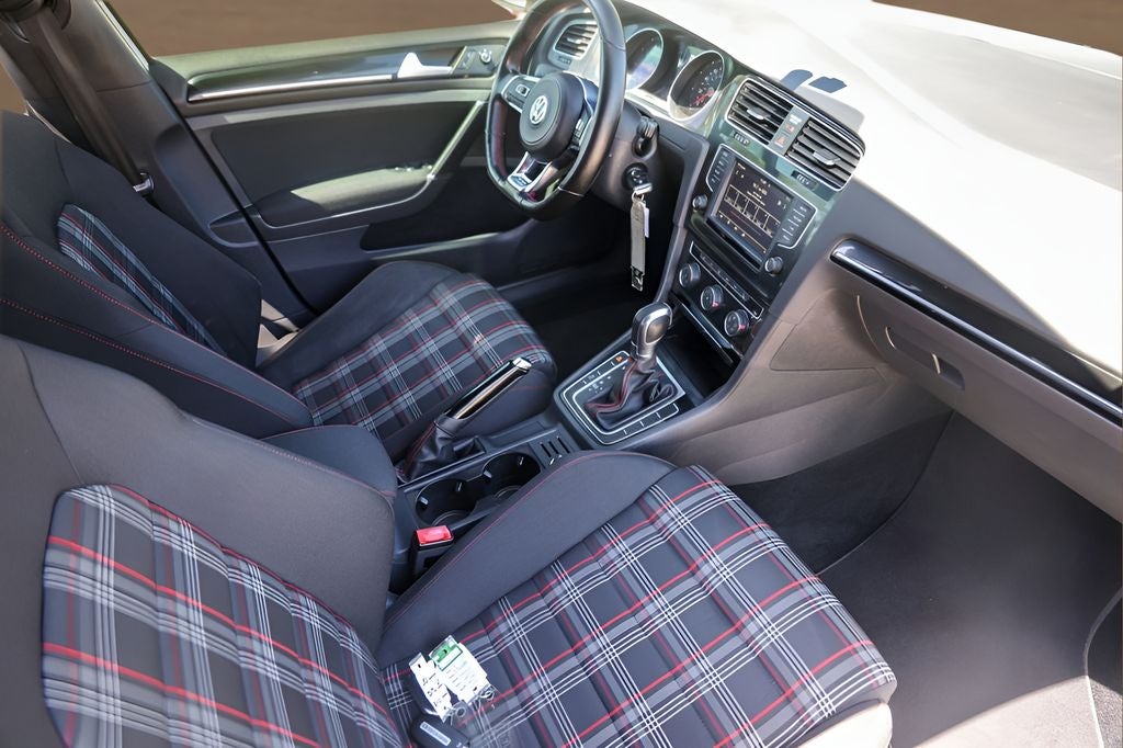2017 Volkswagen Golf GTI S