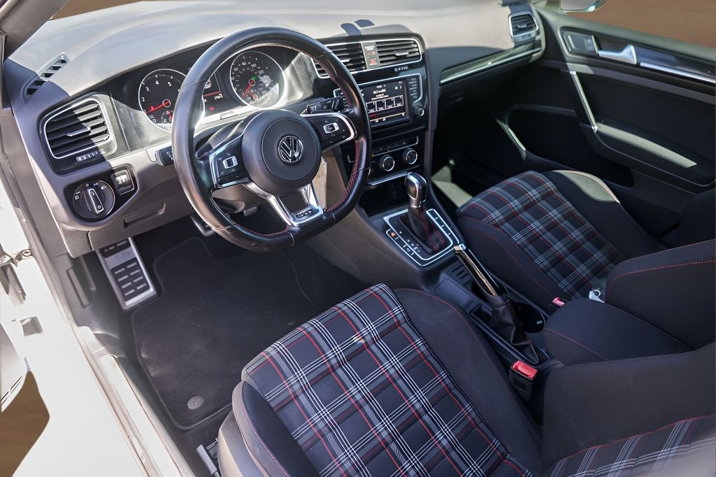 2017 Volkswagen Golf GTI S