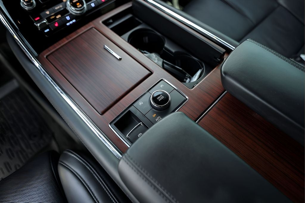 2023 Lincoln Navigator L Reserve