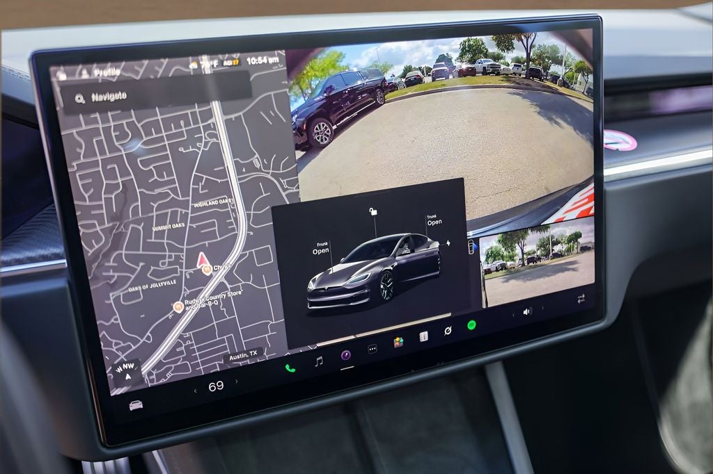 2022 Tesla Model S Plaid