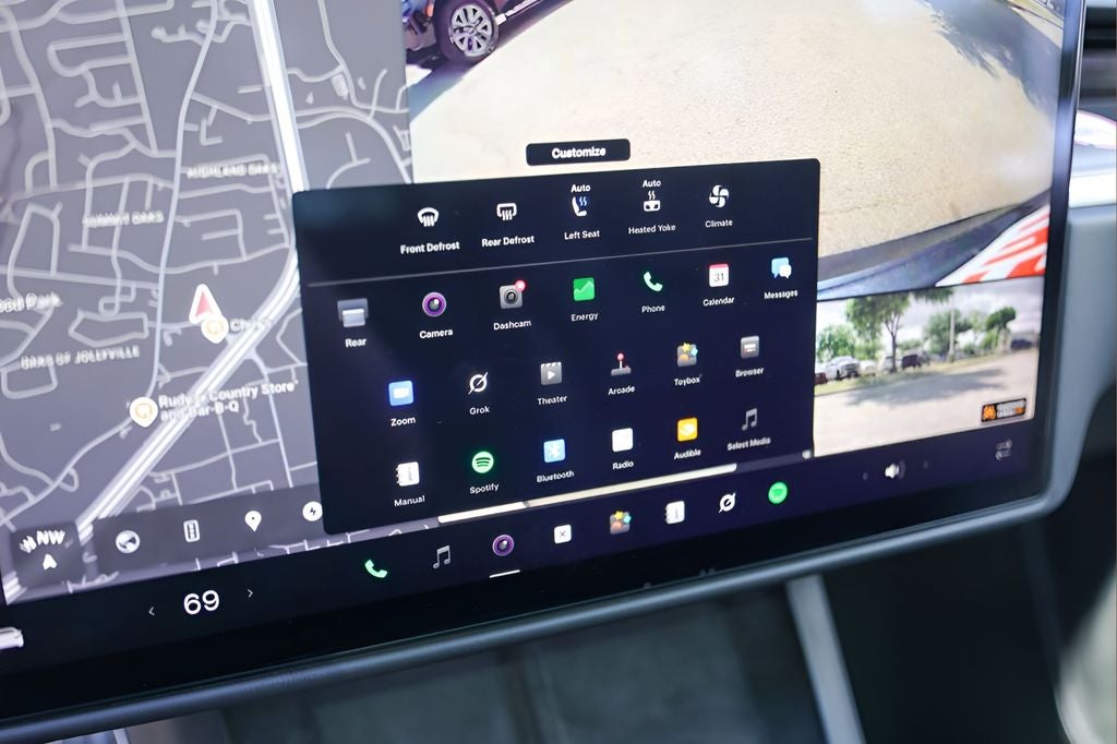 2022 Tesla Model S Plaid