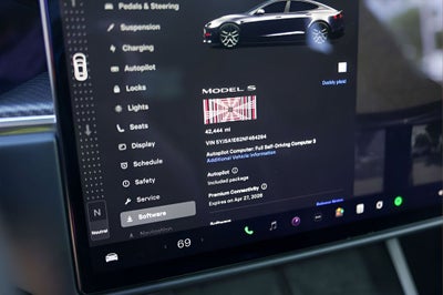 2022 Tesla Model S Plaid
