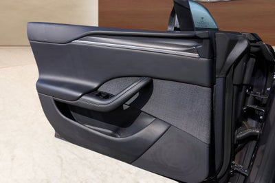 2022 Tesla Model S Plaid